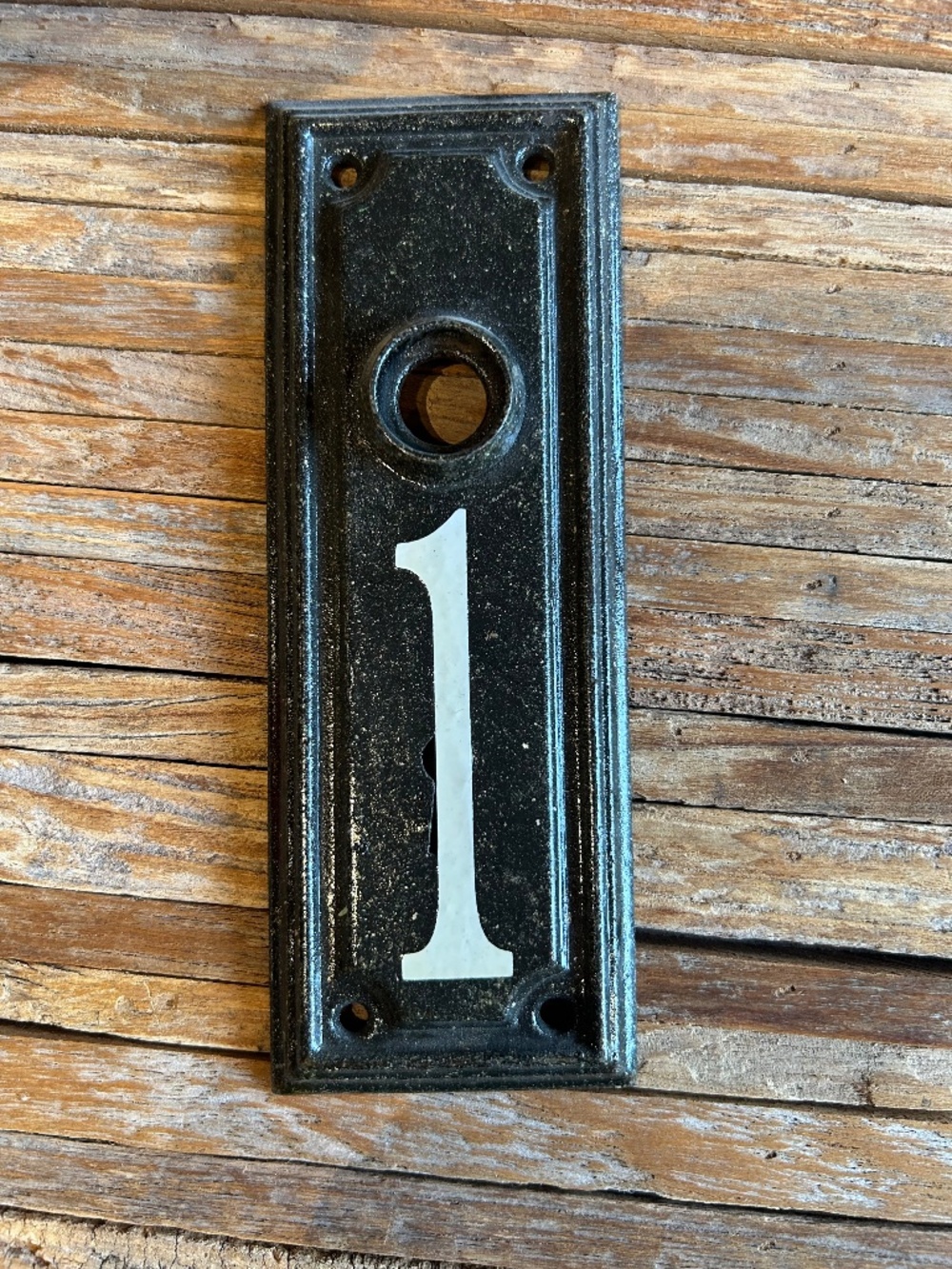 Vintage keyplate house number 1